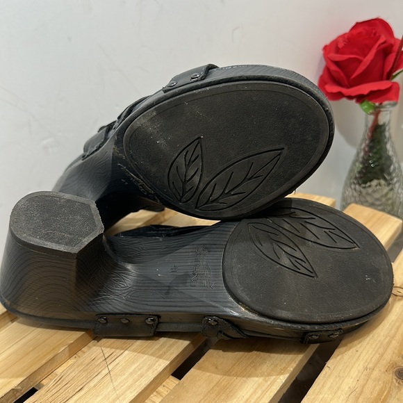 Dansko sandals #263 - Picture 6 of 7